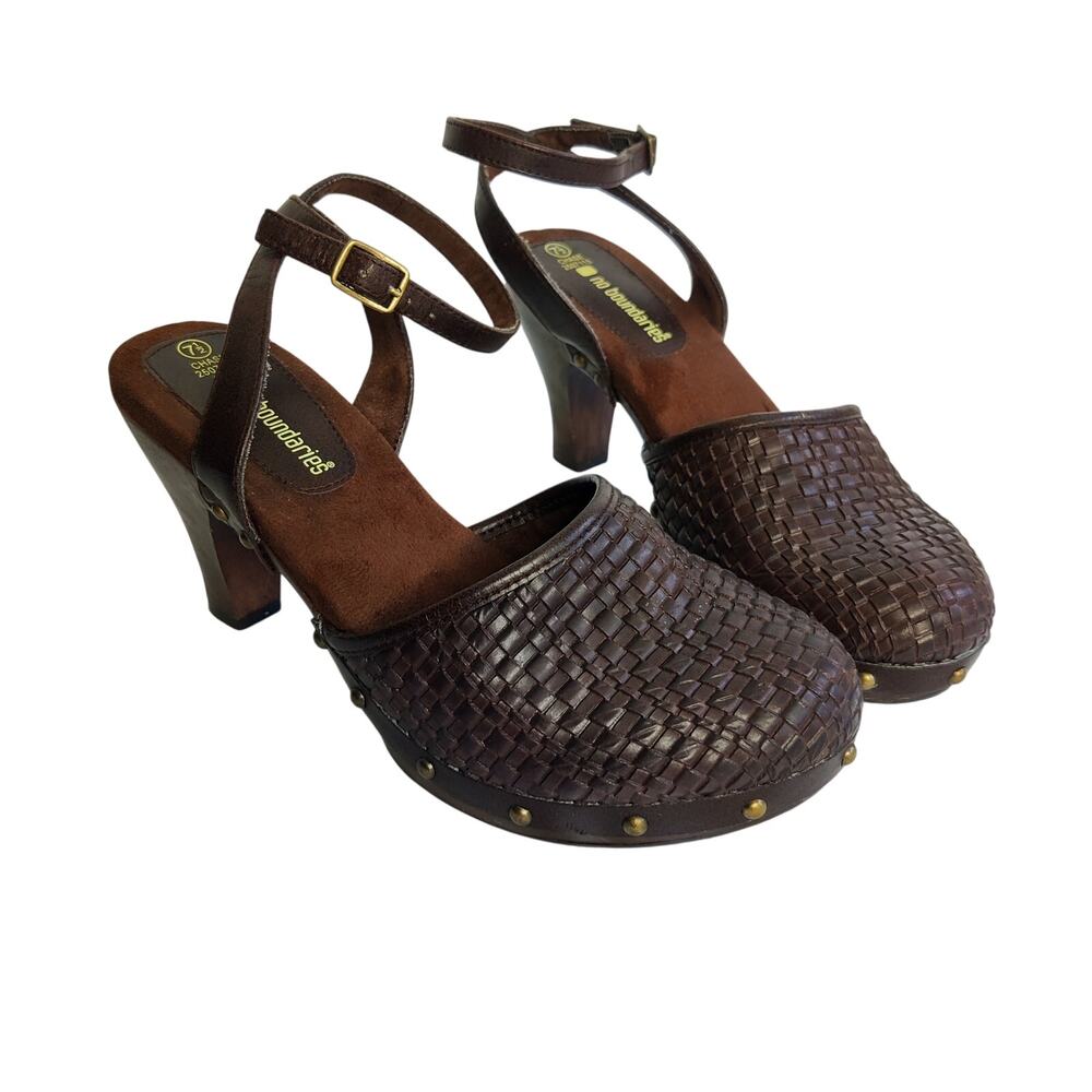 Vtg Y2K No Boundaries Brown Woven Faux Leather Studded Mary Jane Clogs 7.5